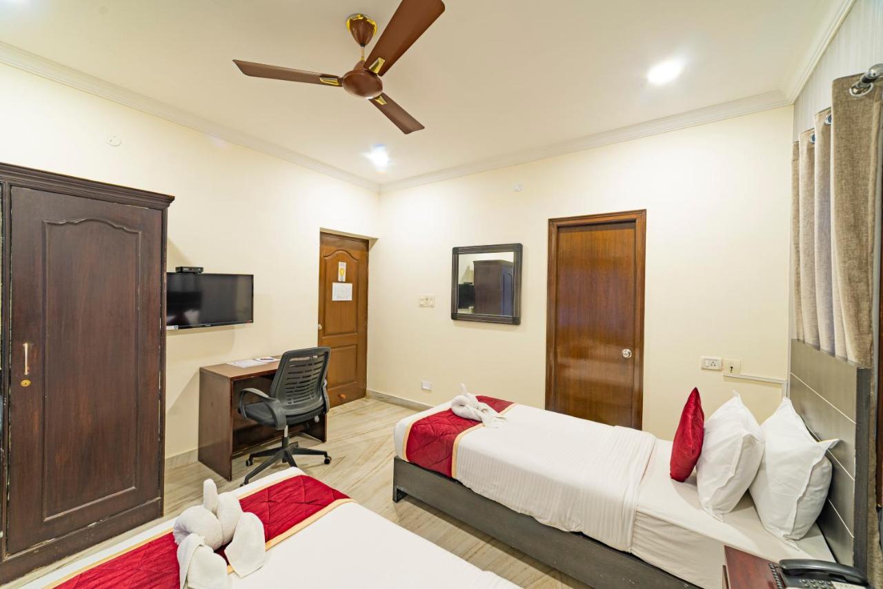Hotel Athome , Whitefields, Kondapur Haïdarabad Extérieur photo
